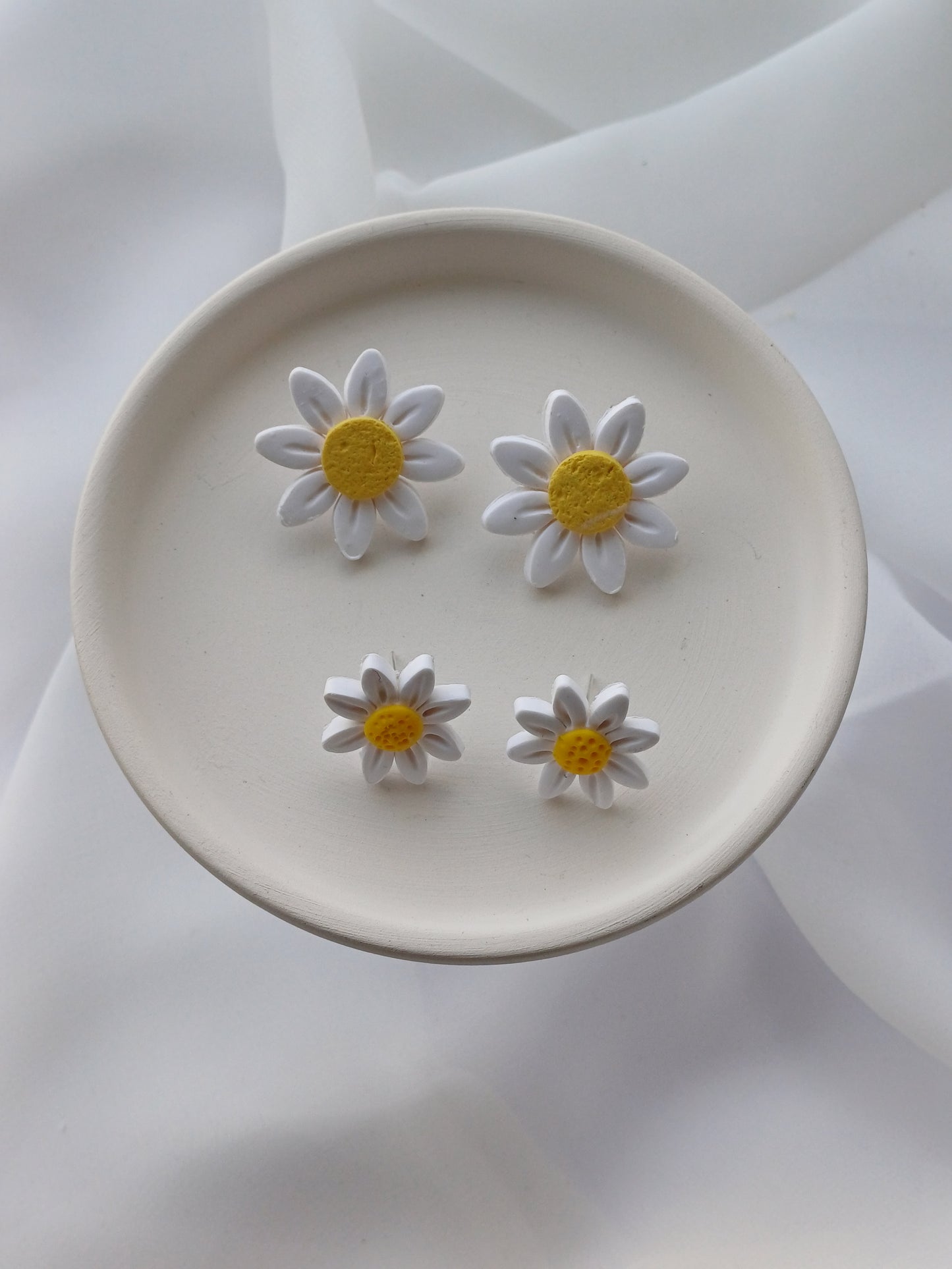 Daisy Studs