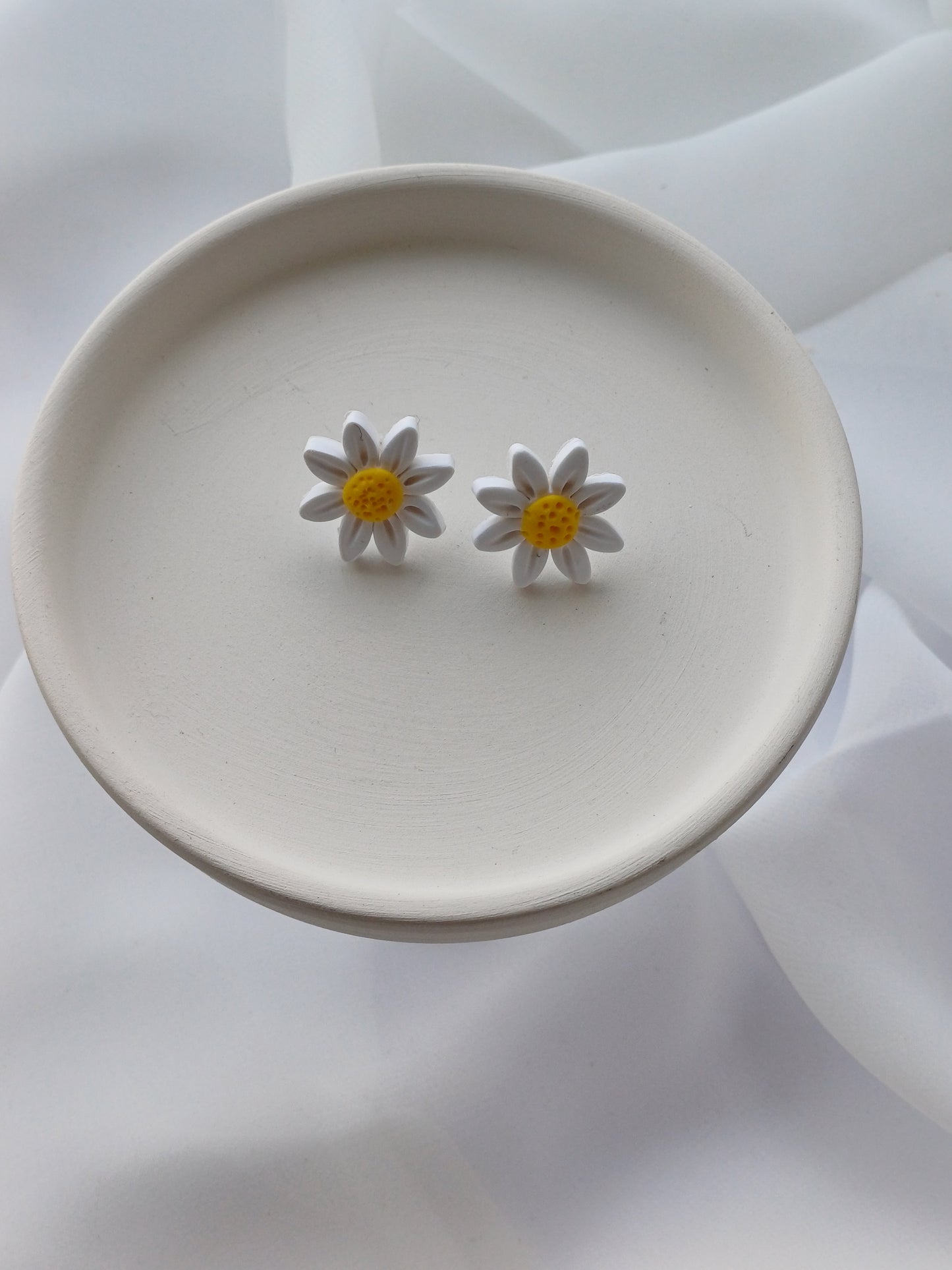 Daisy Studs